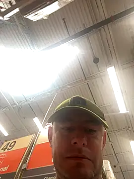 Snapshot of afro1986 chatting on 12.05.25 afro1986 online show from 12.05.25