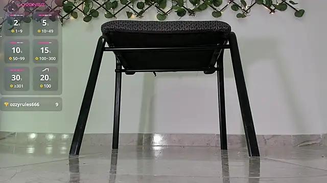 Madeleine  w online show from 03.16.25