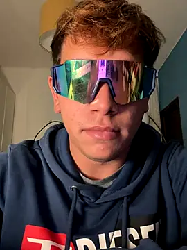 Snapshot of calleaaaa chatting on 10.25.25 calleaaaa online show from 10.25.25