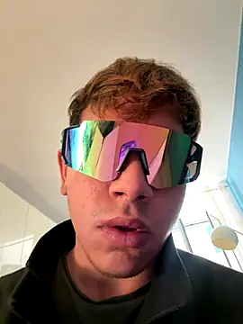 Snapshot of calleaaaa chatting on 11.05.25 calleaaaa online show from 11.05.25