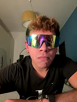 Snapshot of calleaaaa chatting on 11.15.25 calleaaaa online show from 11.15.25