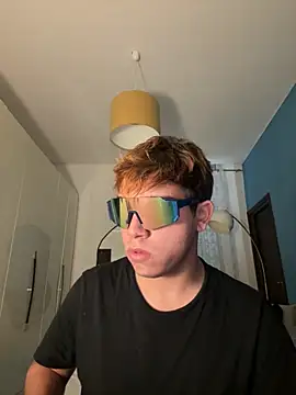 Snapshot of calleaaaa chatting on 11.17.25 calleaaaa online show from 11.17.25