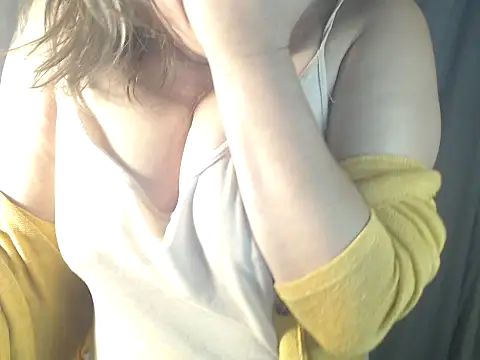 1BECHA1 online show from 09.15.25