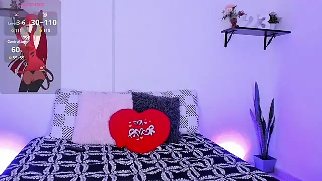 AlanaJohnson  online show from 03.05.25