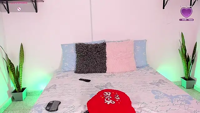 AlanaJohnson  online show from 03.18.25