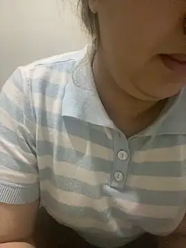 Snapshot of yassminsexy22 chatting on 03.01.26 yassminsexy22 online show from 03.01.26