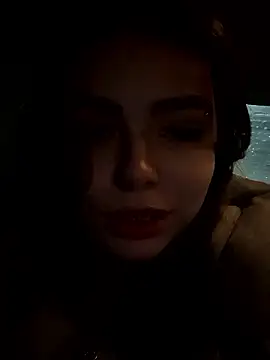 Snapshot of pantyless chatting on 12.05.24 pantyless online show from 12.05.24