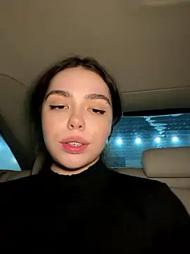 Snapshot of pantyless chatting on 12.06.24 pantyless online show from 12.06.24