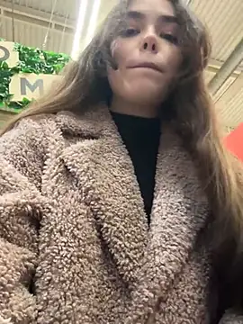 Snapshot of pantyless chatting on 01.18.25 pantyless online show from 01.18.25