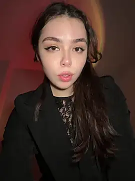 Snapshot of pantyless chatting on 02.06.25 pantyless online show from 02.06.25