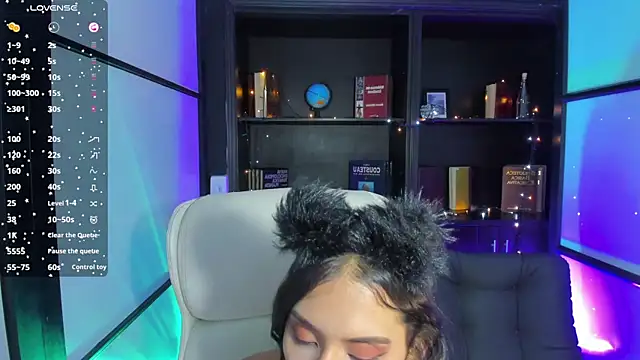 Snapshot of CamilaHarperr_ chatting on 12.29.24 CamilaHarperr online show from 12.29.24