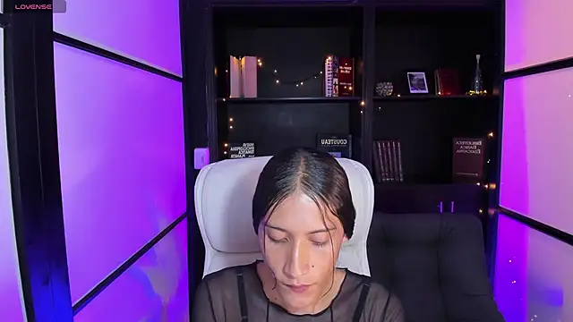 Snapshot of CamilaHarperr_ chatting on 01.21.25 CamilaHarperr online show from 01.21.25