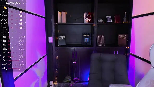 Snapshot of CamilaHarperr_ chatting on 01.21.25 CamilaHarperr online show from 01.21.25