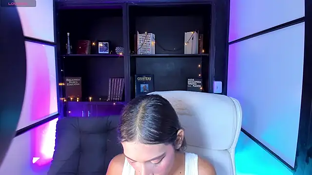 Snapshot of CamilaHarperr_ chatting on 01.22.25 CamilaHarperr online show from 01.22.25
