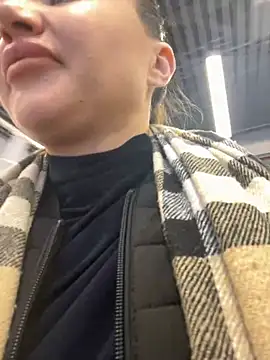 Snapshot of beautydiamond chatting on 01.24.25 beautydiamond online show from 01.24.25