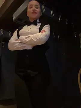 Snapshot of beautydiamond chatting on 02.08.25 beautydiamond online show from 02.08.25