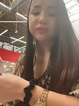 Snapshot of beautydiamond chatting on 02.09.25 beautydiamond online show from 02.09.25