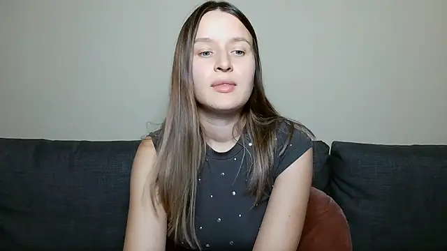 Snapshot of Submissive_love chatting on 01.25.25 Submissive love online show from 01.25.25