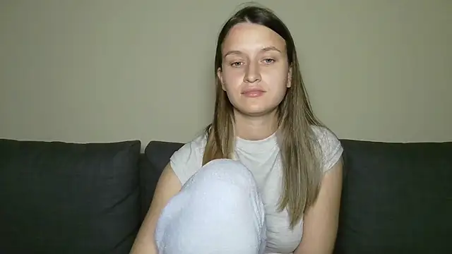 Snapshot of Submissive_love chatting on 03.12.25 Submissive love online show from 03.12.25