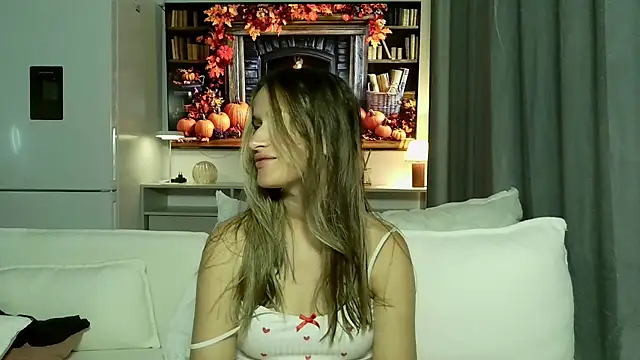 Snapshot of Submissive_love chatting on 10.01.25 Submissive love online show from 10.01.25