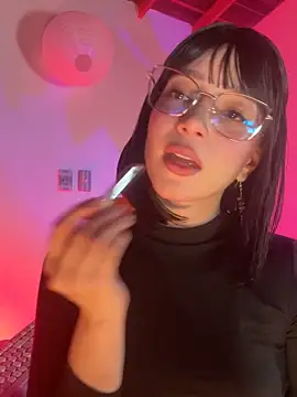 sweeet peach online show from 03.18.26