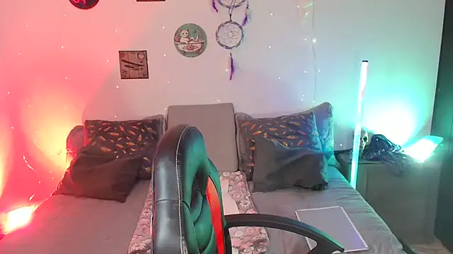 catalinamommyx online show from 11.28.25