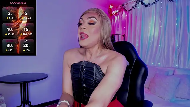 karol elegance  online show from 07.25.26
