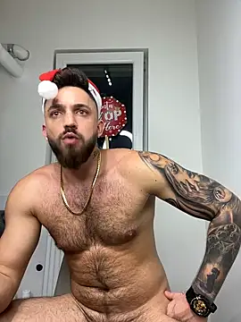 Snapshot of LoveIsBlind_ chatting on 12.24.24 LoveIsBlind  online show from 12.24.24