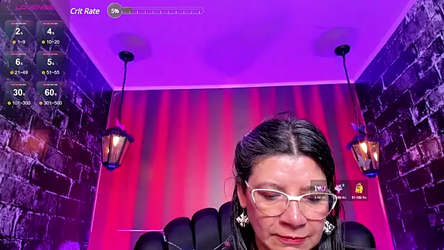 Snapshot of Madame_Jay chatting on 01.05.25 Madame Jay online show from 01.05.25