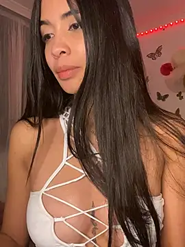 lina pink online show from 01.15.25