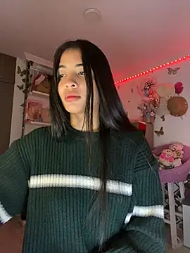 lina pink online show from 02.20.25