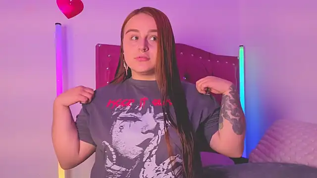 Snapshot of evy_orange1 chatting on 10.14.25 evy orange1 online show from 10.14.25