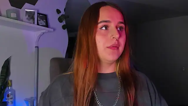 evy orange1 online show from 02.14.26