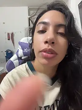 Snapshot of Heratemporal chatting on 05.23.26 Heratemporal online show from 05.23.26