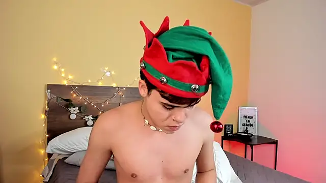 Snapshot of justinbiler chatting on 12.25.24 justinbiler online show from 12.25.24