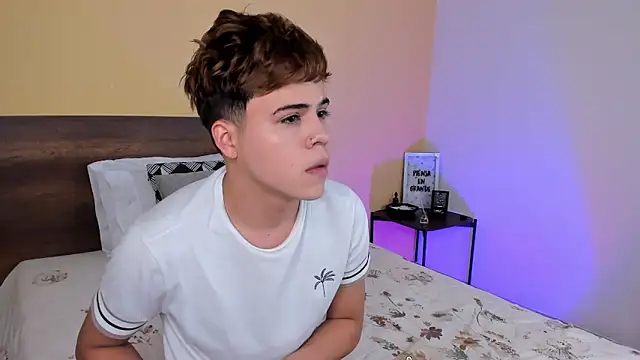 Snapshot of justinbiler chatting on 01.11.25 justinbiler online show from 01.11.25