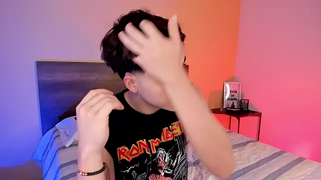 Snapshot of justinbiler chatting on 02.22.25 justinbiler online show from 02.22.25