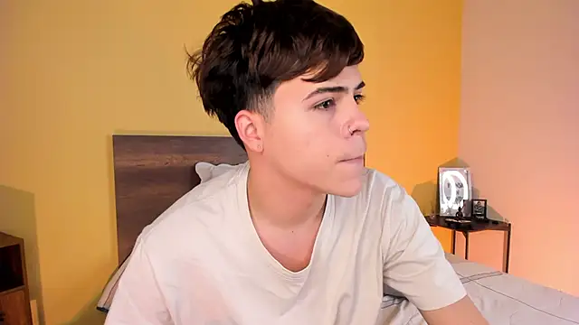 Snapshot of justinbiler chatting on 03.02.25 justinbiler online show from 03.02.25