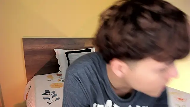 Snapshot of justinbiler chatting on 03.05.25 justinbiler online show from 03.05.25