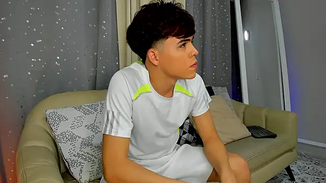 Snapshot of justinbiler chatting on 03.21.25 justinbiler online show from 03.21.25