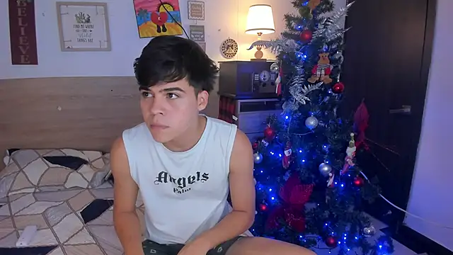 Snapshot of justinbiler chatting on 12.14.25 justinbiler online show from 12.14.25