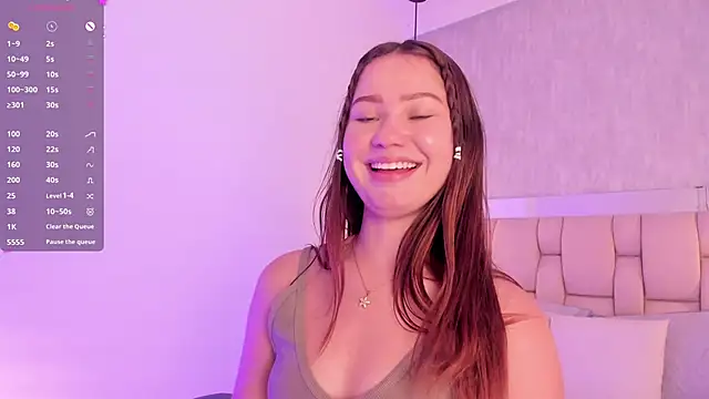 Snapshot of Roxie-Summers11 chatting on 01.31.25 Roxie-Summers11 online show from 01.31.25