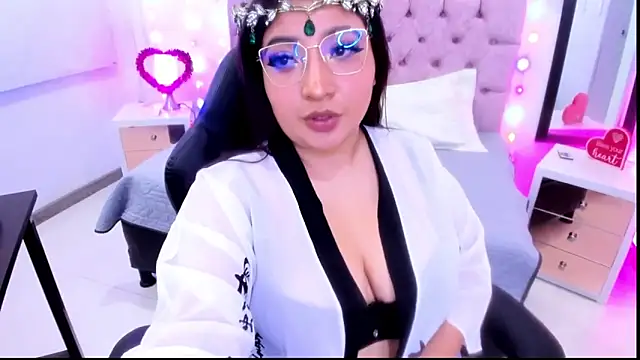 Emma monserrat online show from 02.28.25