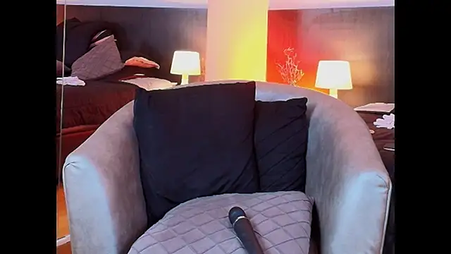 Kelly Mature  online show from 01.26.25