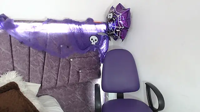 Penelope Fox14 online show from 10.25.25