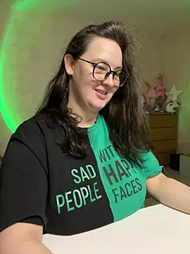 hungry1bunny online show from 02.13.25