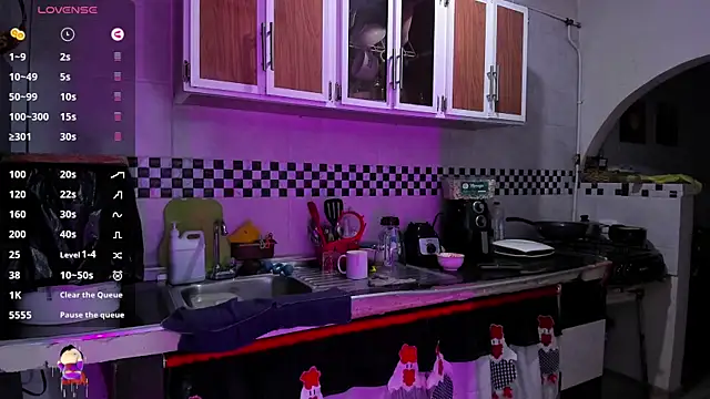 Snapshot of Sharon_hils chatting on 01.09.25 Sharon hils online show from 01.09.25