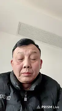 Snapshot of bcc0001 chatting on 03.31.26 bcc0001 online show from 03.31.26