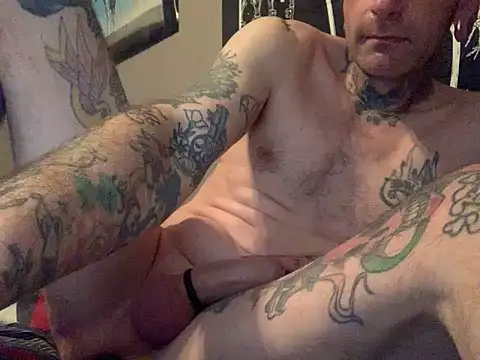 Snapshot of knottinchurch chatting on 02.11.25 knottinchurch online show from 02.11.25