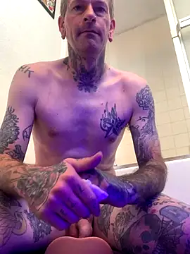 Snapshot of knottinchurch chatting on 09.29.25 knottinchurch online show from 09.29.25